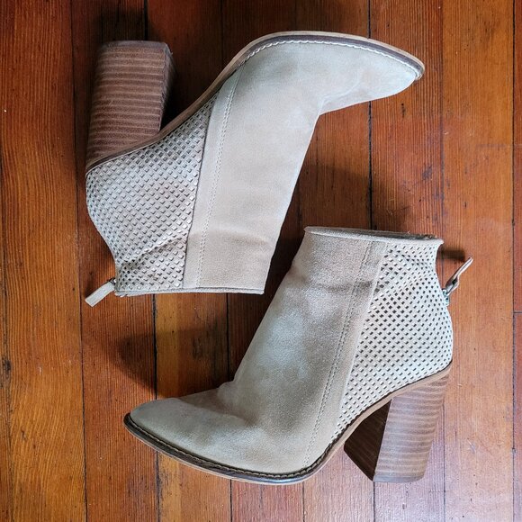 Suede Steve Madden Taupe "Replay" Booties, sz 7 - Picture 3 of 14